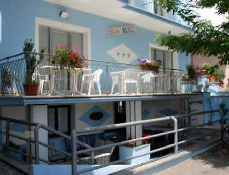 Hotel Blitz Rimini Exterior foto